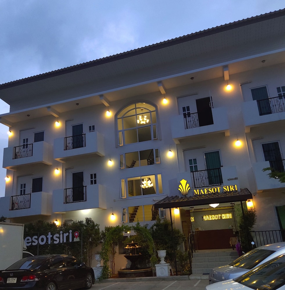 Maesot Siri Hotel 1/50