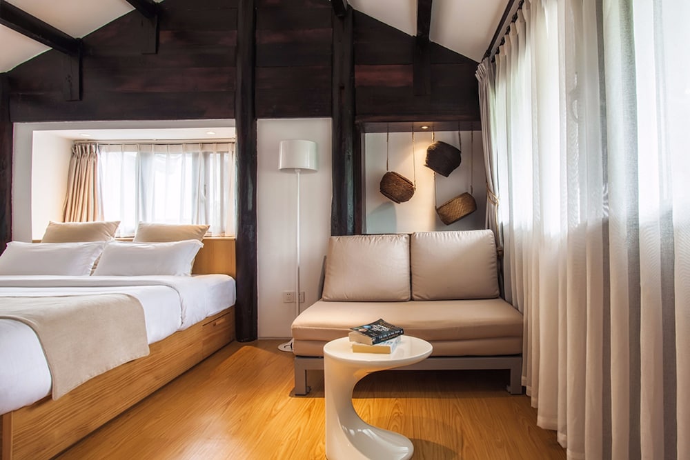 The Bivou Lijiang 37/50