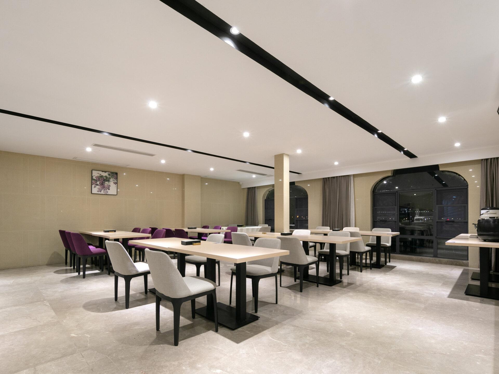 Lavande Hotel (Wuhan Yangluo subway station store) 38/47