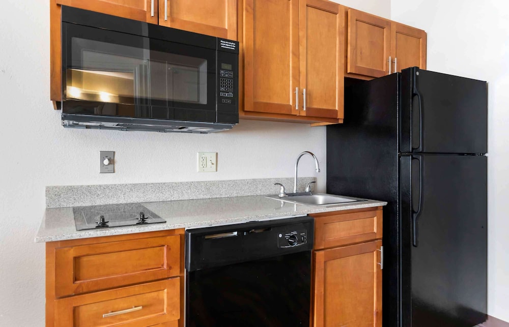 Extended Stay America Suites - San Antonio - North 10/56