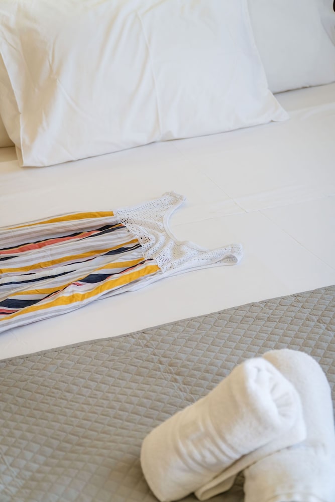 Sun Rise Suites Hotel 28/33