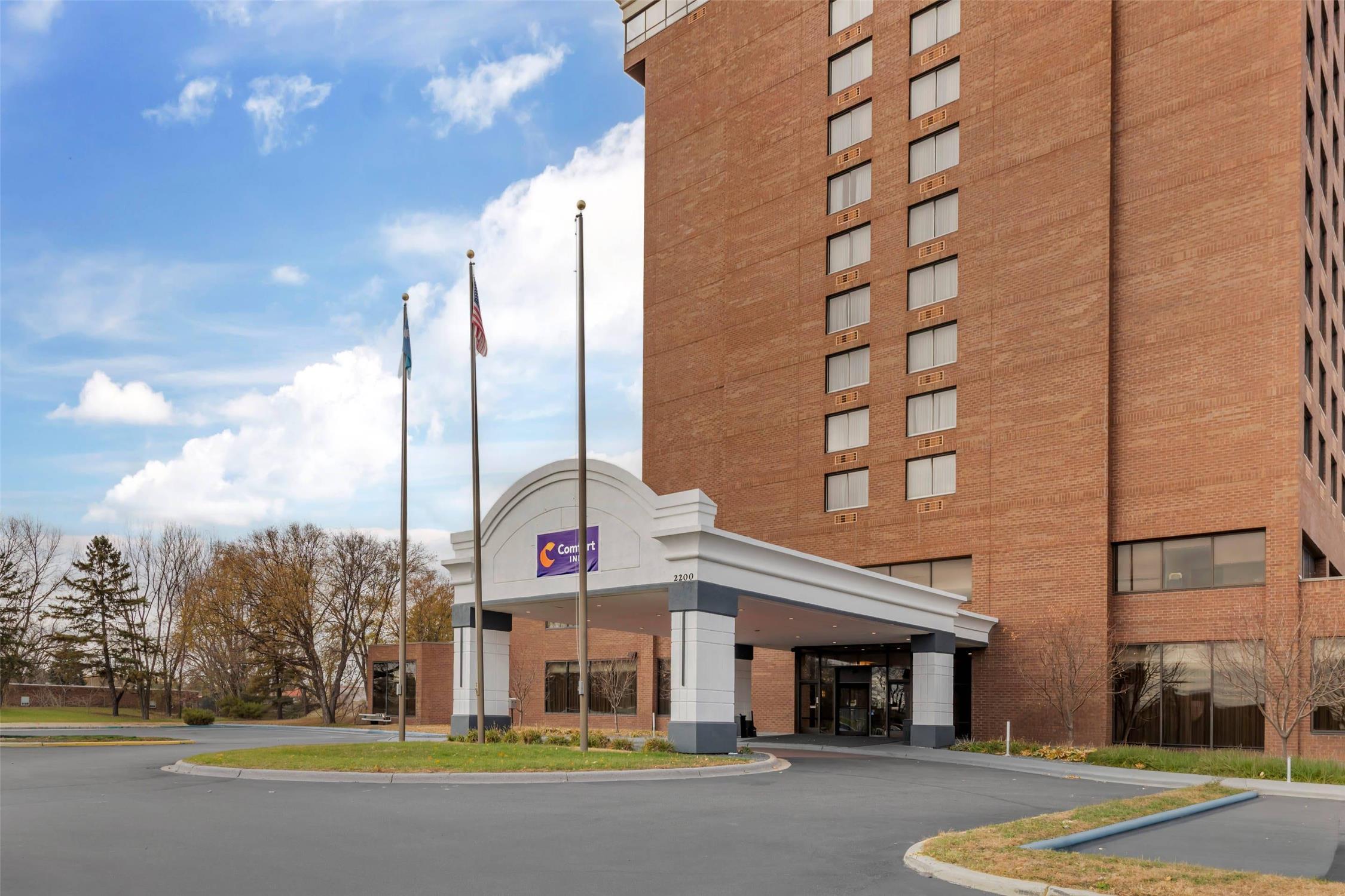 Comfort Inn Brooklyn Center, MN 27/28