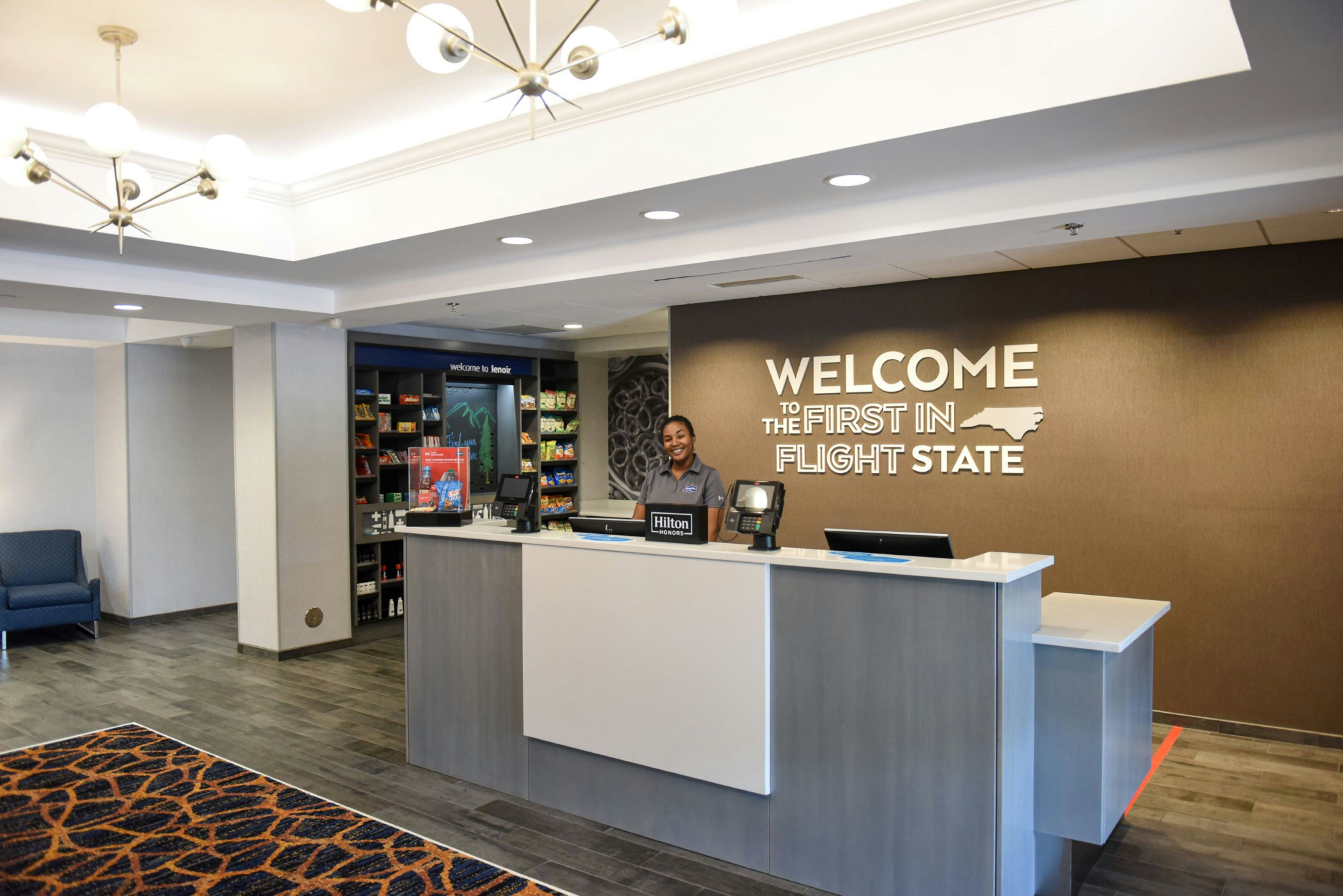 Hampton Inn Suites Lenoir Nc 8/76