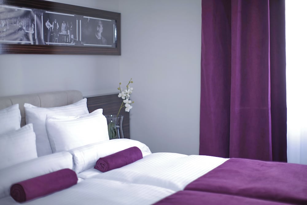 HOTEL THEATER BELGRADE 22/49