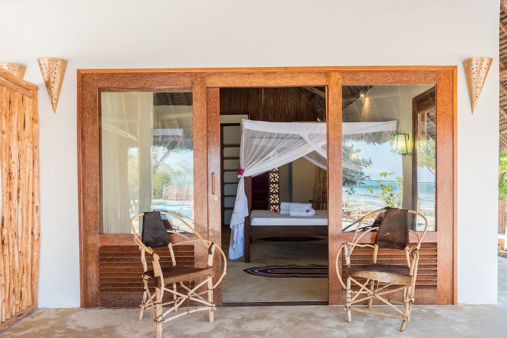 Marafiki Bungalows 43/69