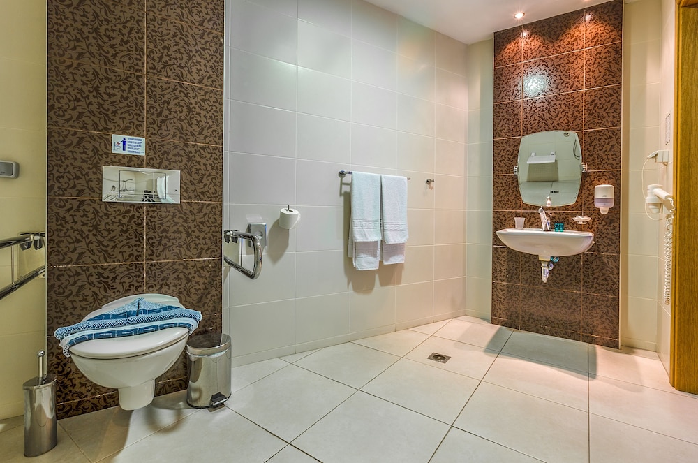 Kipriotis Maris Suites 23/64