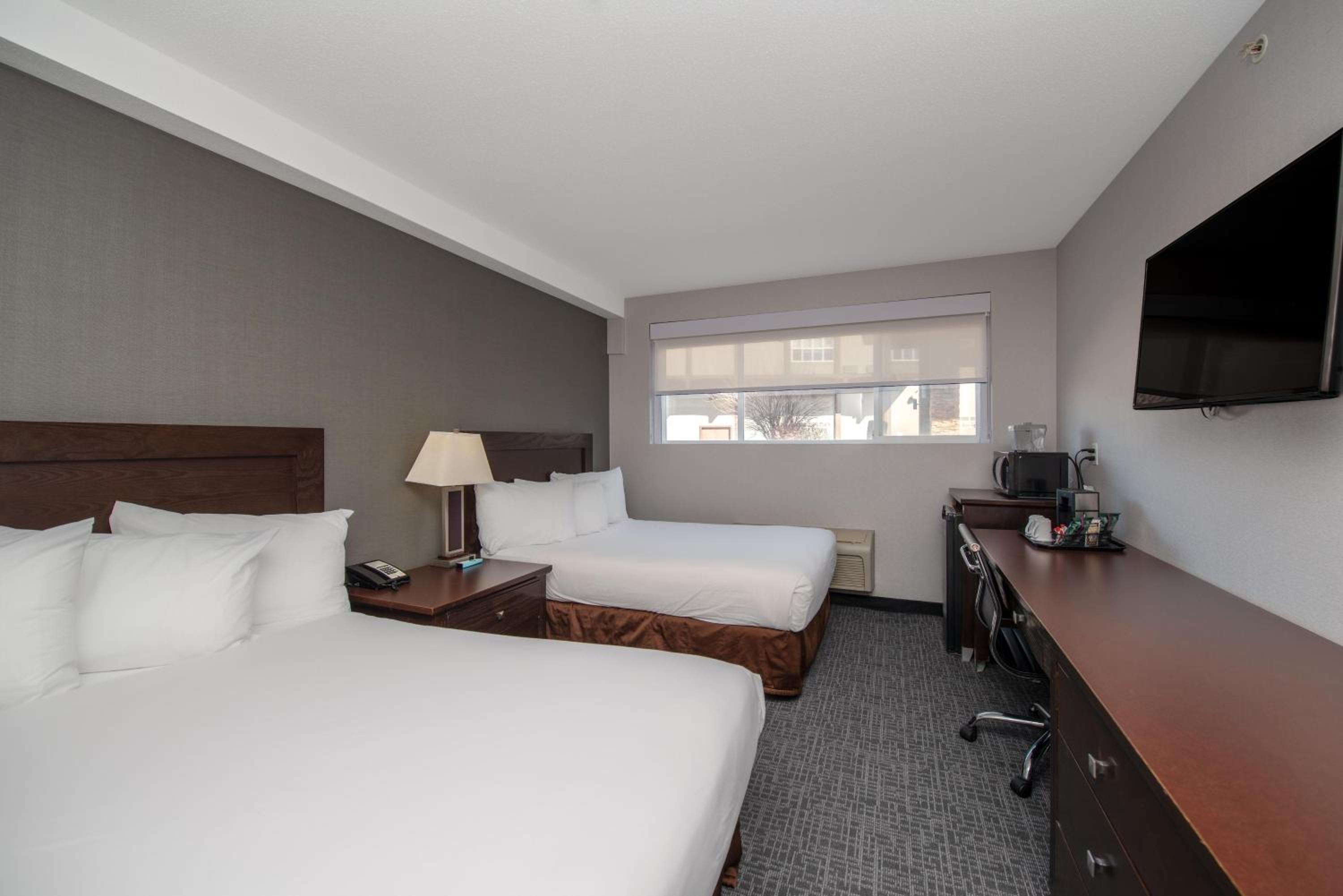 Coast, 2 Double Beds