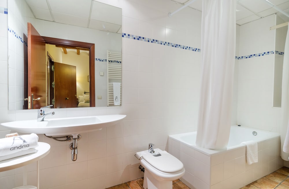 Minotel Andria 30/33