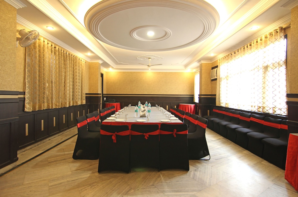 Le Grand Hotel 30/35