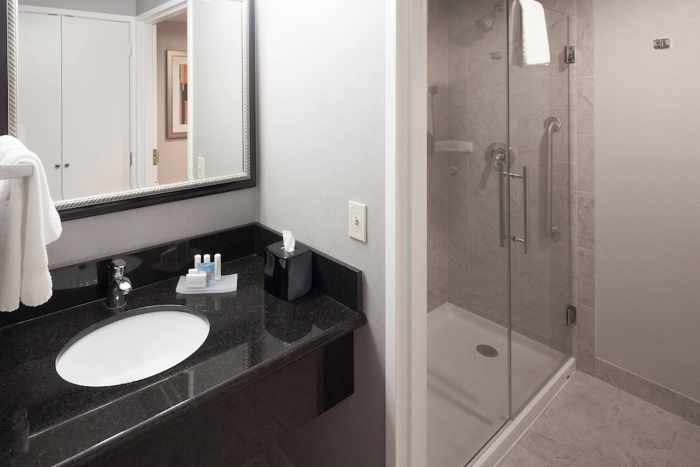Courtyard by Marriott Waco 48/50
