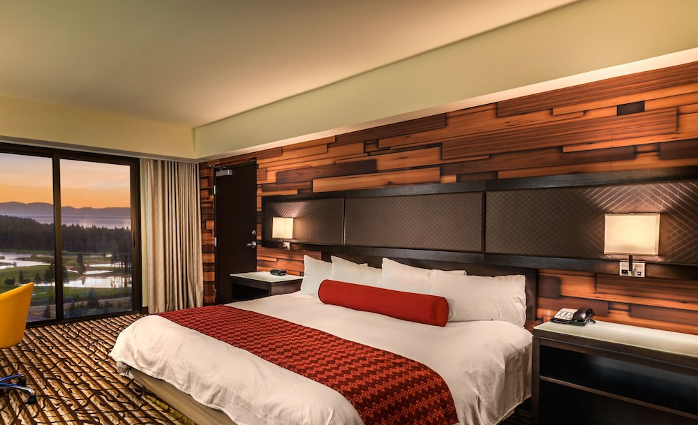 Ballys Lake Tahoe Casino Resort (Ex MontBleu Resort Casino and Spa) 18/68