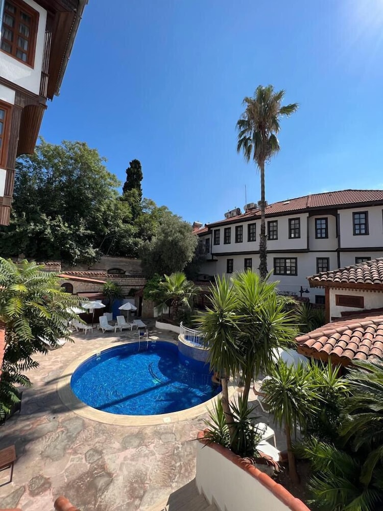 Argos Hotel - Adults Only 70/75