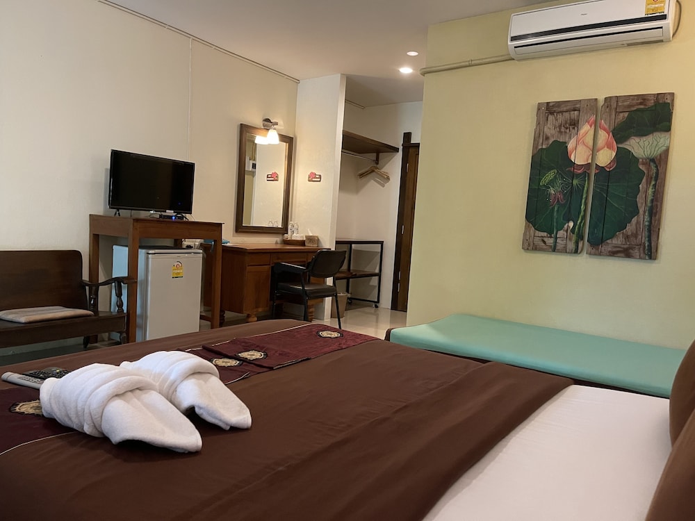 Ruen Kaew Resort 30/38