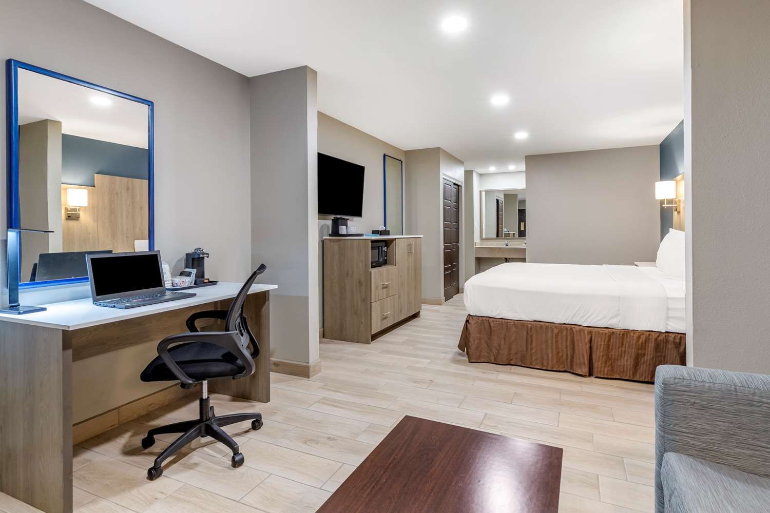 Best Western Plus Edinburg Inn & Suites 6/16