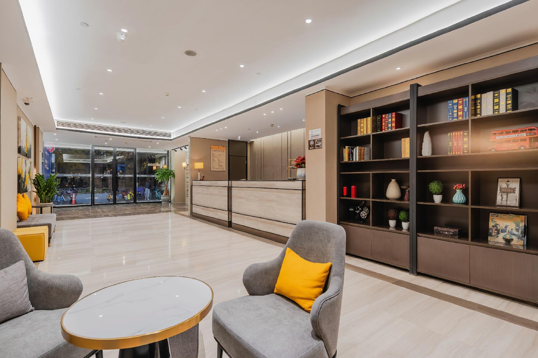 Home Inn Plus (Hangzhou West Lake lakeside Wushan Plaza Hefang Street store) 12/40