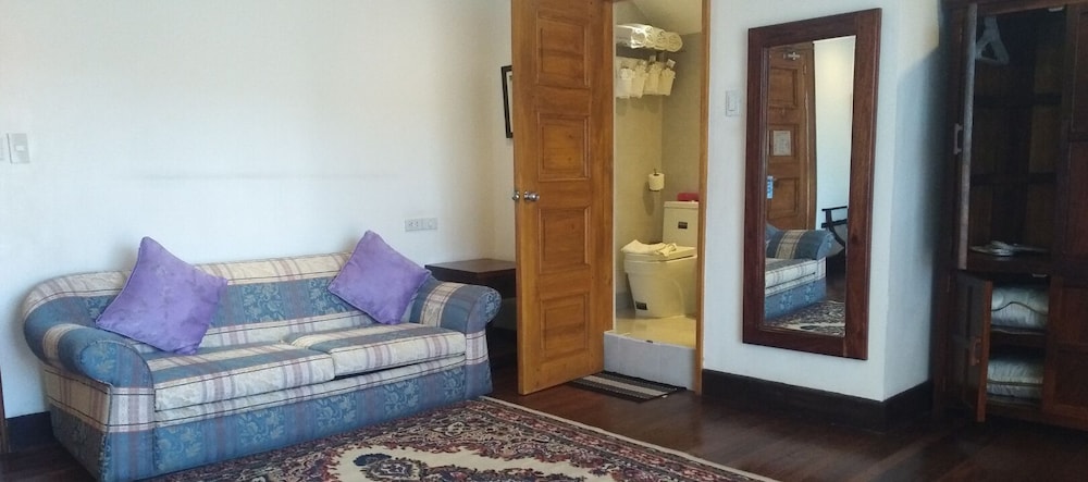 Safari Lodge Baguio By Log Cabin Hotel 57/76