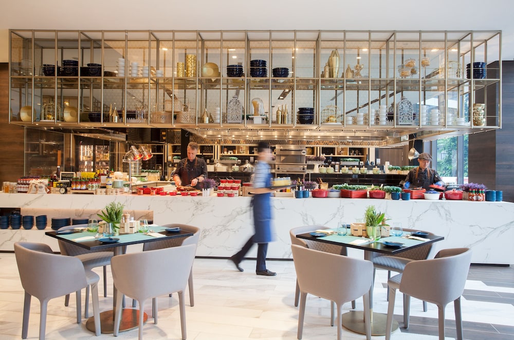 Mercure Singapore On Stevens 30/50