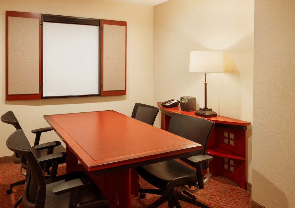 Larkspur Landing Sunnyvale - An All-Suite Hotel 36/48