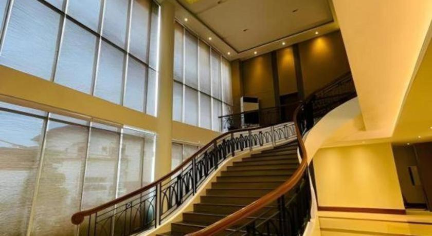 Grand Astoria Hotel 22/35
