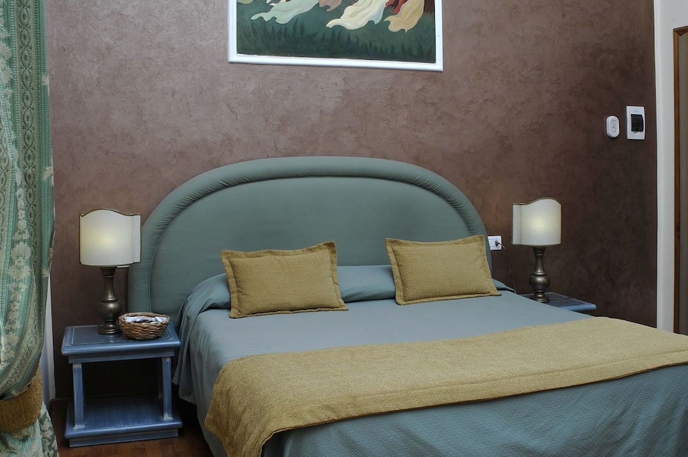B B Relais Dante E Beatrice 9/38
