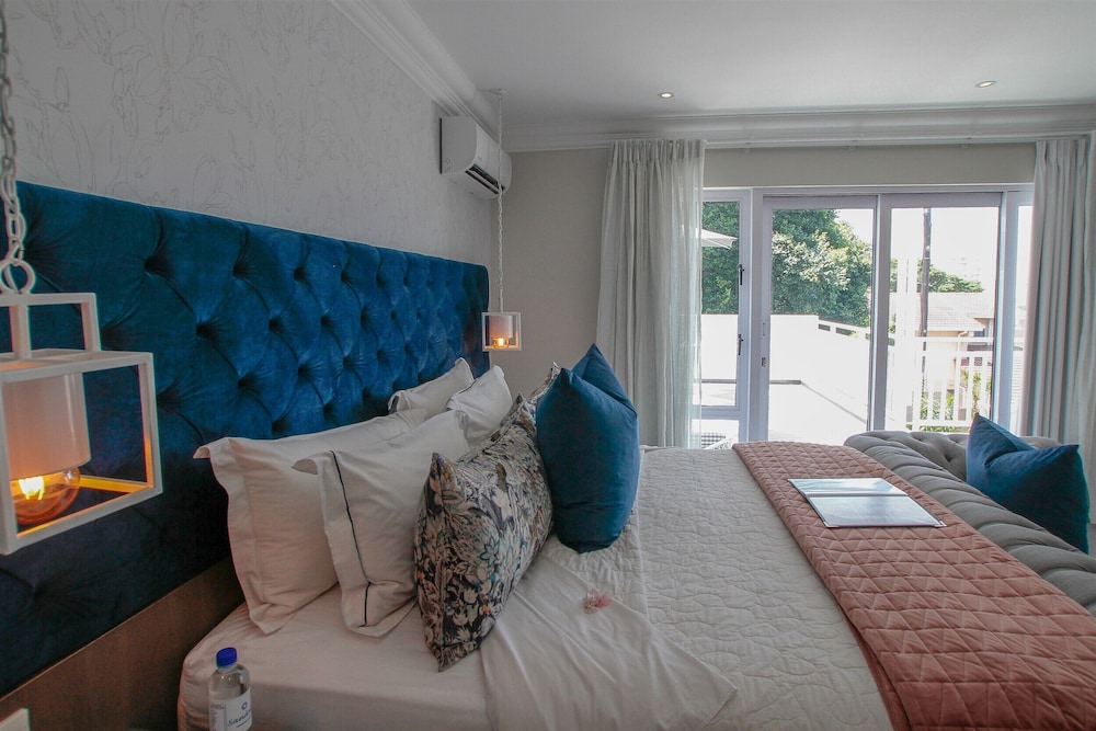 Sandals Guest House 59/77