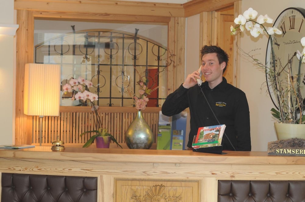 HOTEL STAMSERHOF 16/57