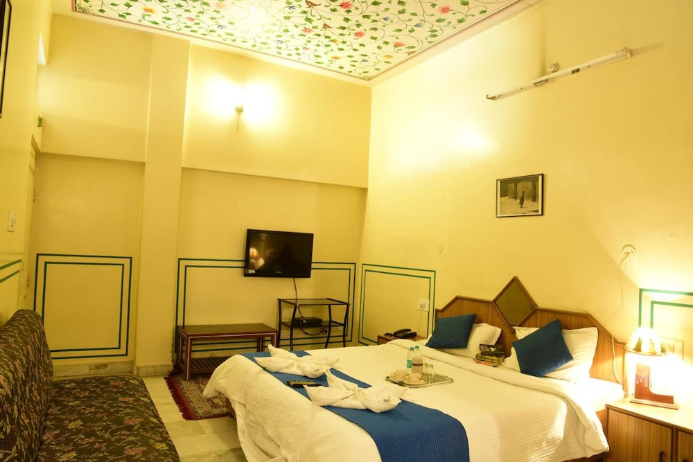 Bani Park Hotel 12/56