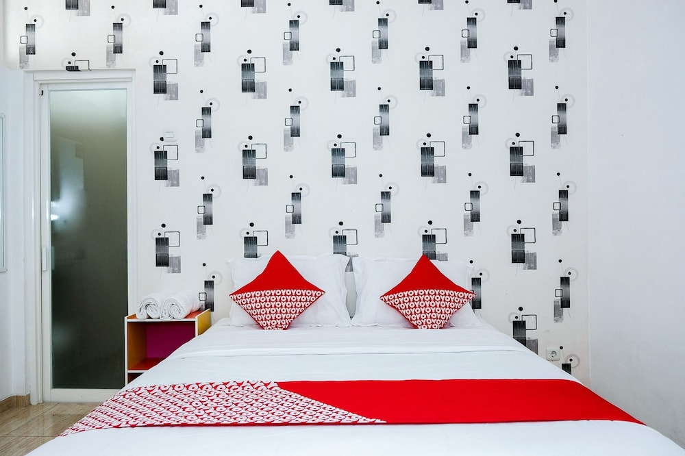 OYO 1454 111 Residence 13/18