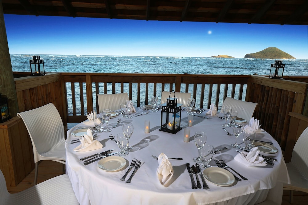Coconut Bay Beach Resort and Spa 56/73