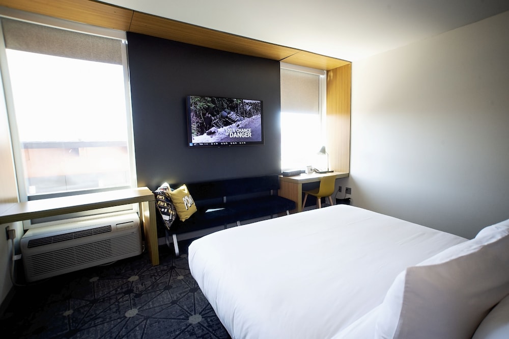Aloft Tulsa 14/44