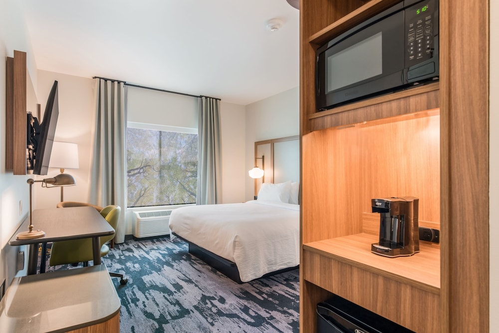 غرفة بسرير كينج لذوي الإعاقة، Fairfield Inn & Suites by Marriott Knoxville Clinton 2/7