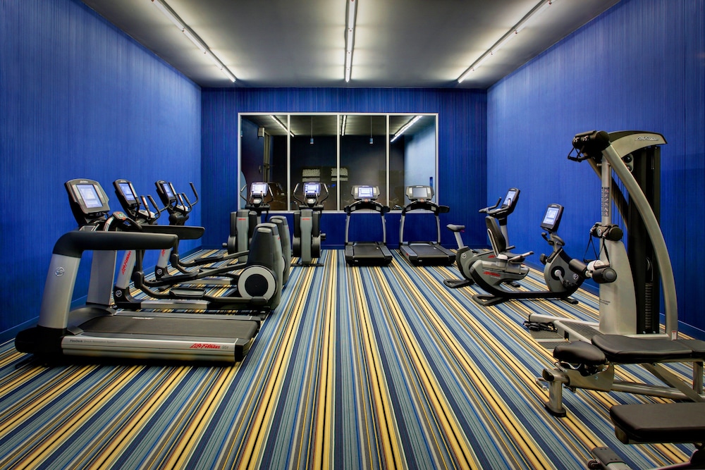Aloft Leawood-Overland Park 16/38