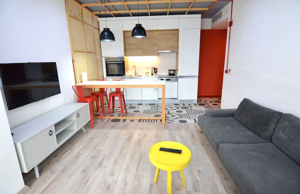 Coordinat Suites 46/65