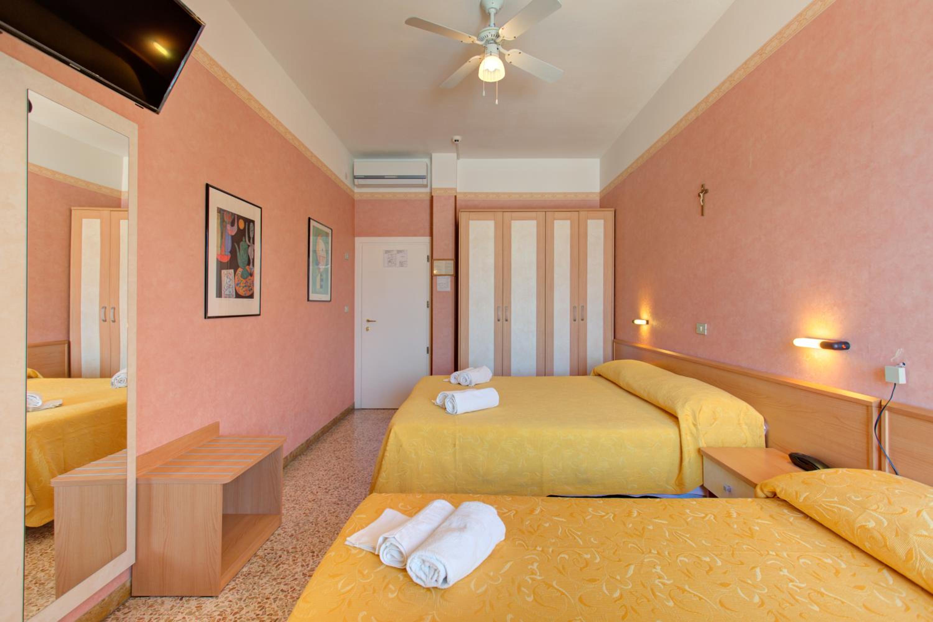 Hotel Nella 17/50