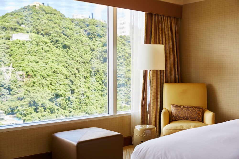 Conrad Hong Kong 15/74