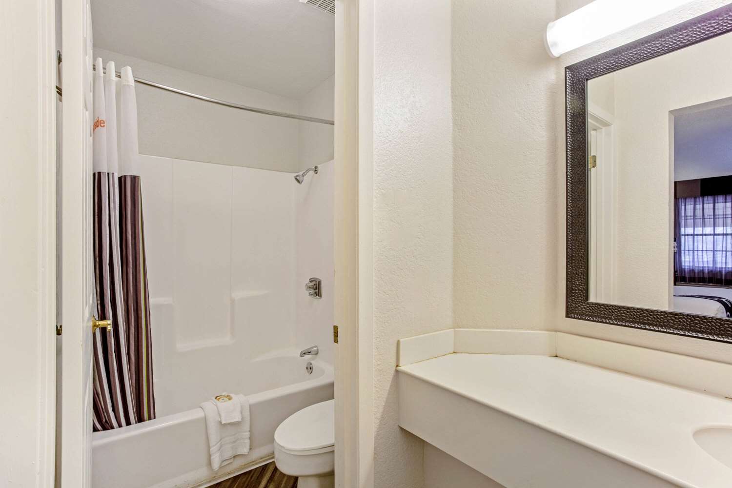 La Quinta Inn by Wyndham and Conference Center San Angelo 42/44