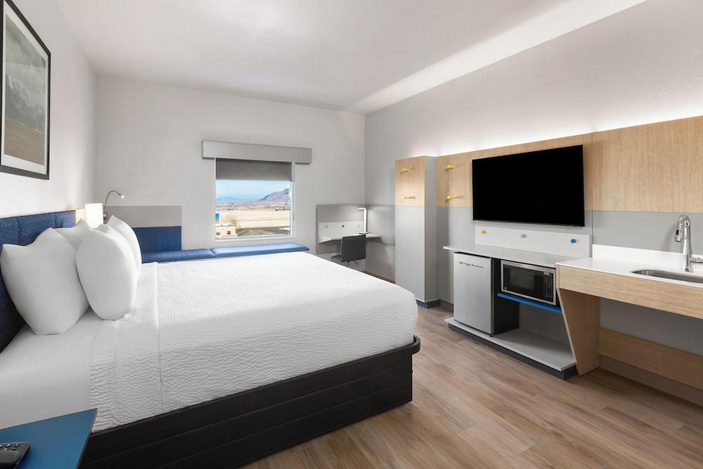 Microtel Inn & Suites by Wyndham Tooele 20/46