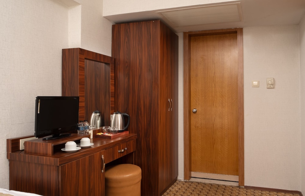 Elan Hotel Istanbul Pera 64/72