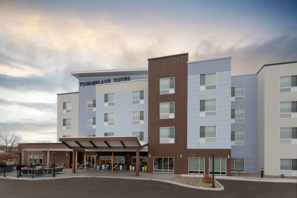 TownePlace Suites by Marriott New Philadelphia 1/33