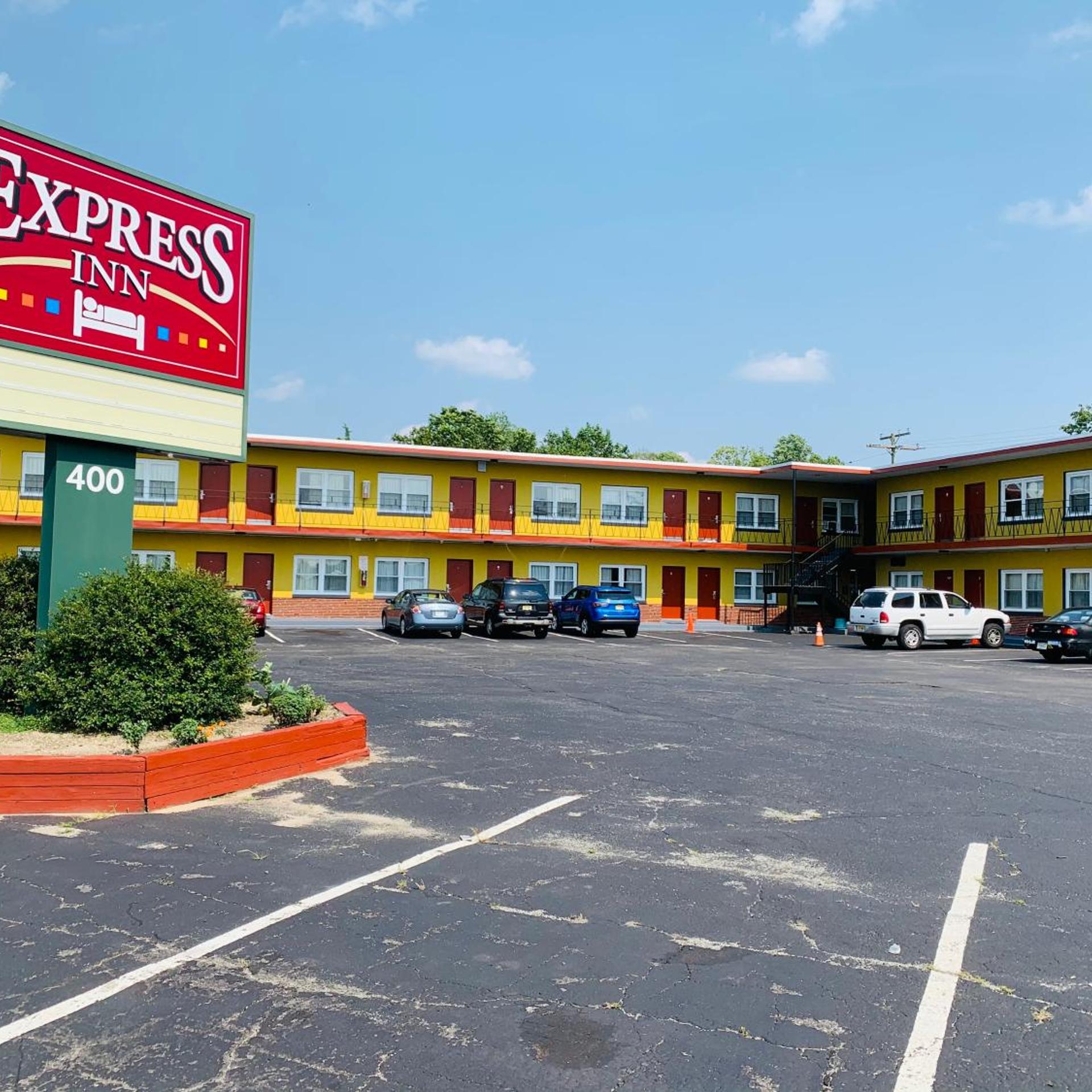 Express Inn 14/17