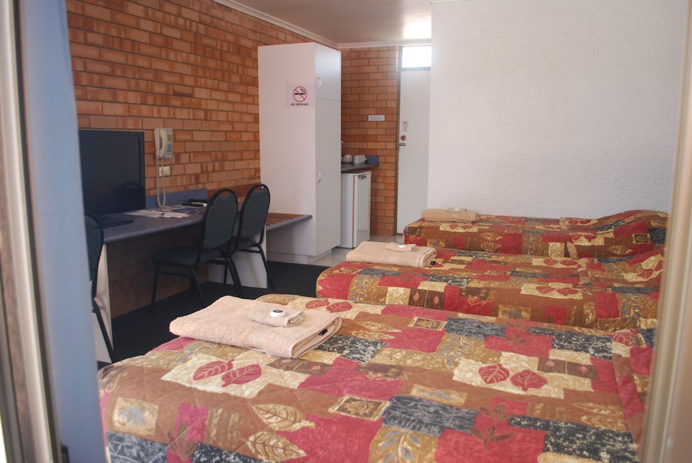 Abajaz Motor Inn 17/52
