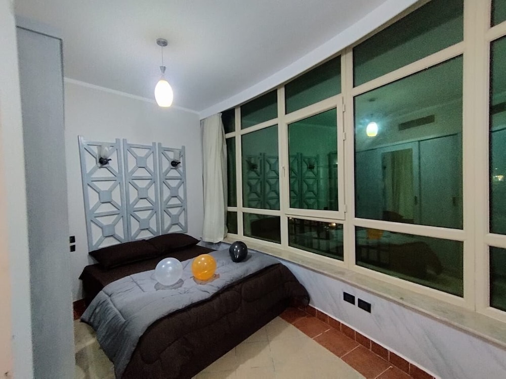 Royal Beach Serviced Apartments 43/75