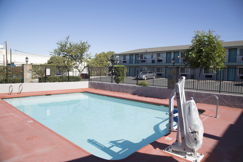 Studio6 National City, CA - Naval Base San Diego 9/56