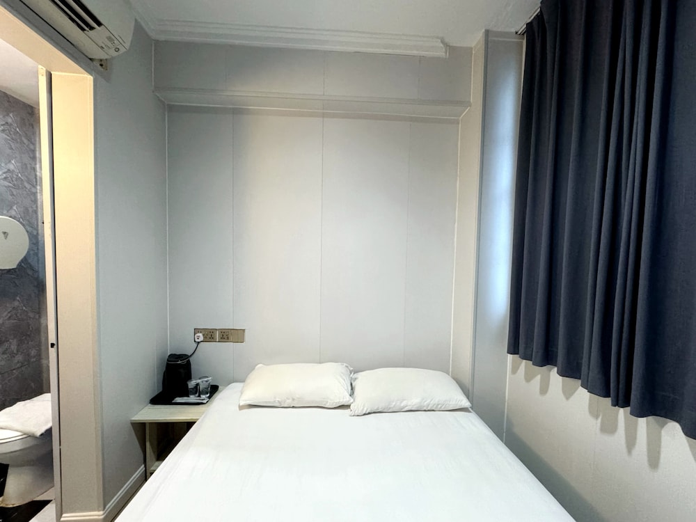 K Hotel 14 20/48