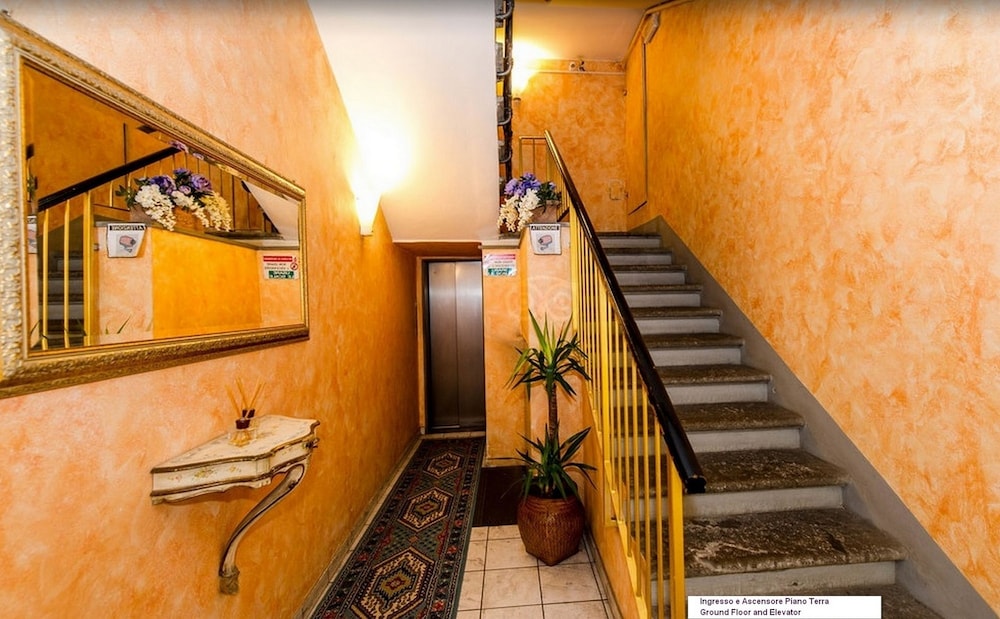 HOTEL LEOPOLDA 12/50