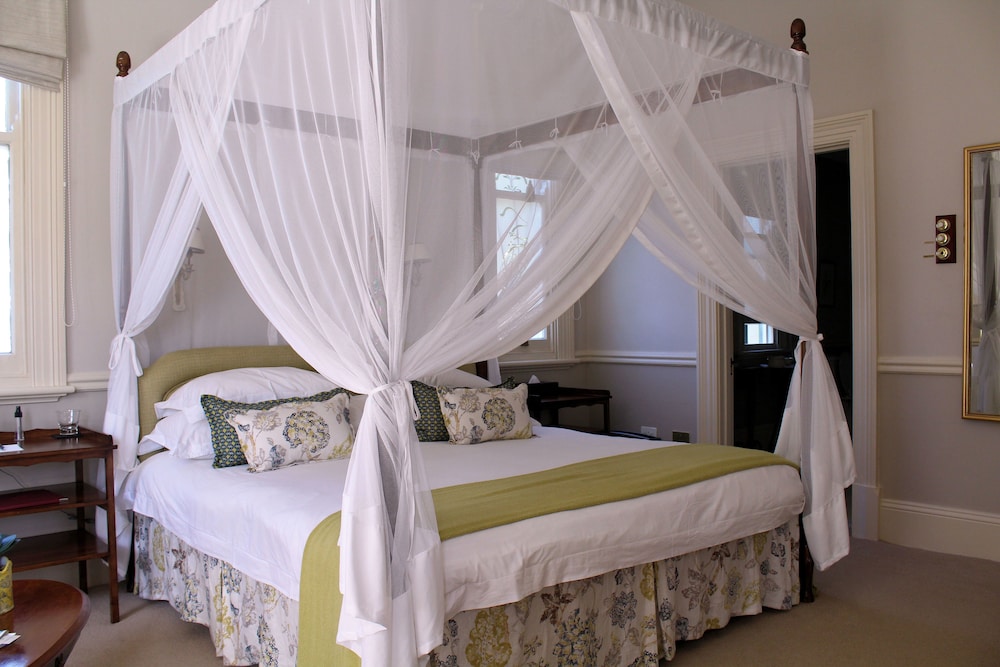 Hacklewood Hill Country House 26/70