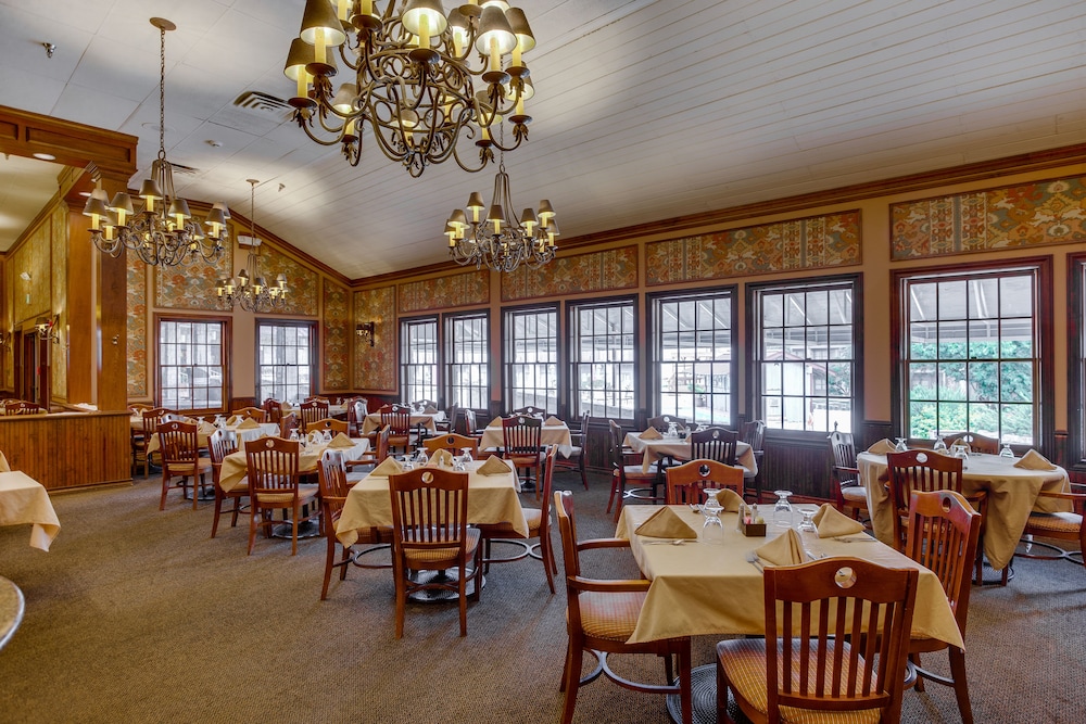 Y O Ranch Resort Hotel 42/55
