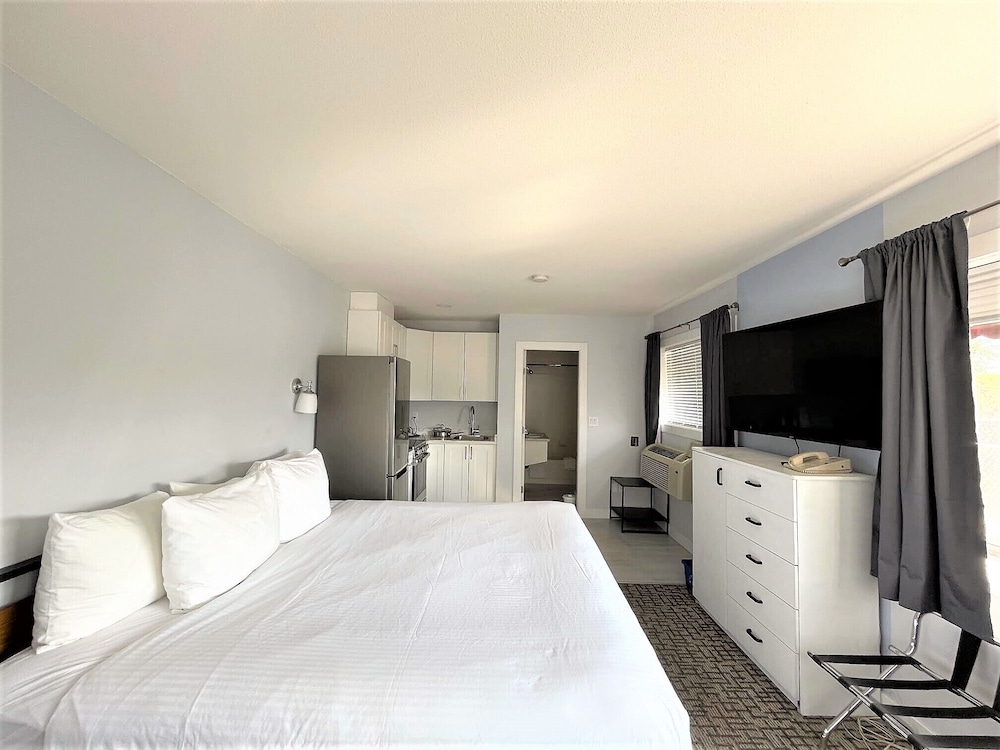 Efficiency, Comfort, King Bed