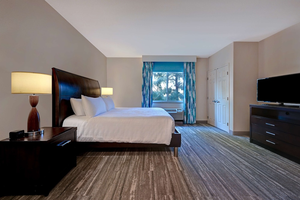 Hilton Garden Inn San Bernardino 28/57