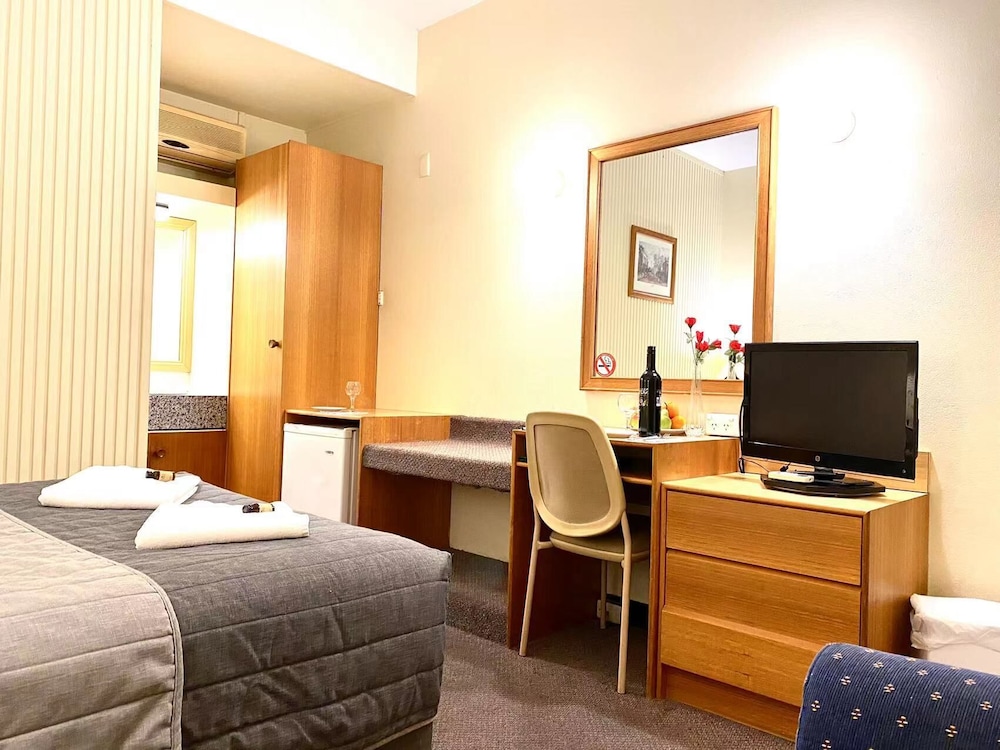 Gateway Motor Inn Narrandera 28/45